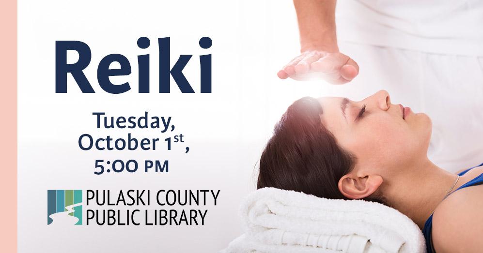 woman lying down with reiki practitioner placing a hand above her forehead